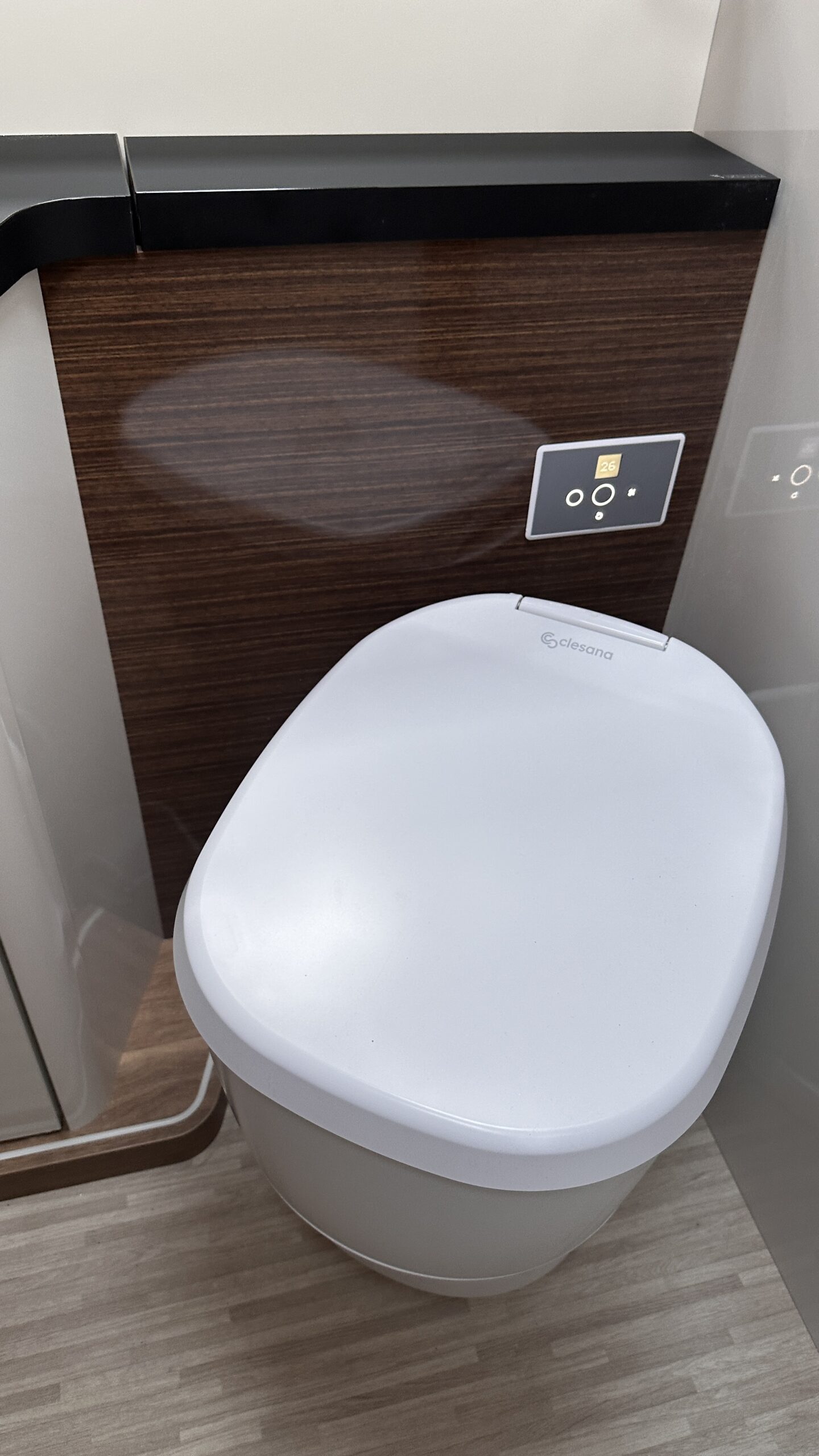 Clesana C1 Campingtoilette im Wohnmobil fachgerecht eingebaut